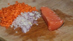 Суп с булгуром и красной рыбой