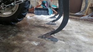 Установил лапки на культиватор.