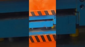 Прессовое оборудование для штамповки рёбер жёсткости в стальном листе