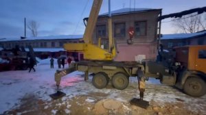 Автокрана 25 тонн галичанин