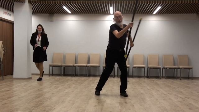 Вращение Сразу две палки. смотреть онлайн