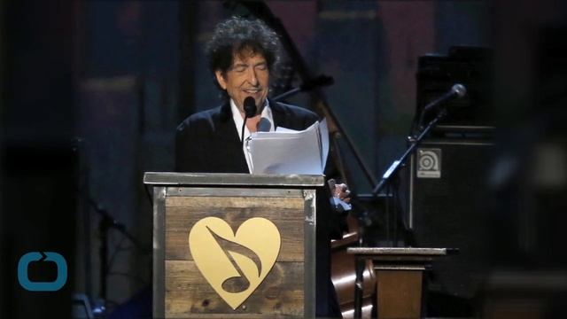 Bob Dylan Thanks Jimi Hendrix, Johnny Cash in MusiCares Speech смотреть онлайн