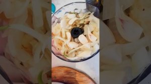 Намазка на хлеб из морской капусты, лука, ченоска. 1