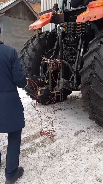 На что способен трактор YTO 280? смотреть онлайн