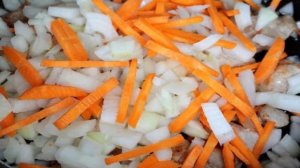 Свинина с патиссоном и томатом