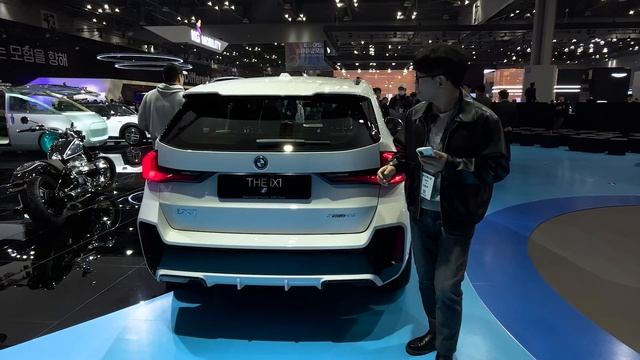 좋긴 좋은데 7천만 원은 좀...BMW 전기차 iX1 이렇게 나왔어요! смотреть онлайн