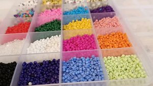 делаем из бисера лёгкий браслет .👍🏻