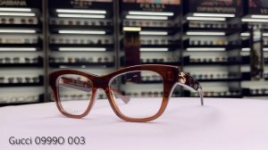 Обзор и распаковка женской оправы Gucci 09990 003 – квадратная модель в коричневом оттенке
