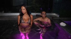 Autumn Falls KISSED N3on!