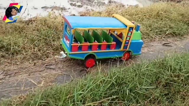TOYS  TERJEBAK BANJIR akhirnya odong odong mini MIRA JAYA lolos MENYUSURI PEMATANG SAWAH