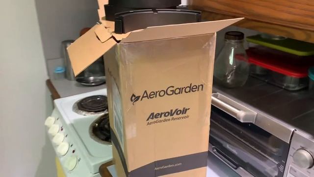 Aerogarden Custom Aerovoir Water Tank System (Splitter modded for two tanks)