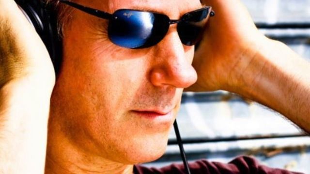 Billy Brown & The Beatles Lovely Rita Remix смотреть онлайн