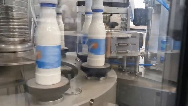 PESET 4500 F clean - Kompletna linija za punjenje boca - Линия розлива молока в ПЭТ бутылки