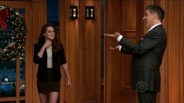 Late Late Show with Craig Ferguson 12/10/2012 Kristen Stewart, Sloane Crosley смотреть онлайн