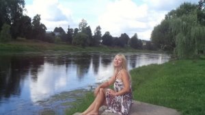 Мария Заболоцкая "Всё стало вокруг голубым и зелёным" (из к/ф "Сердца четырёх")