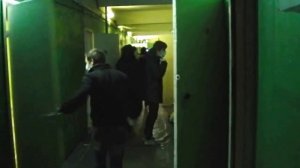 штурм общежития мигрантов.