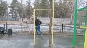 тренировка на турнике