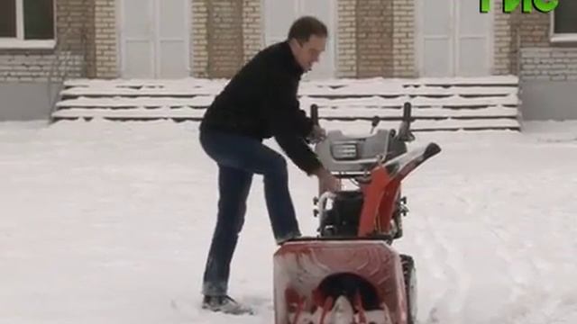 Снегоотбрасыватели в помощь самарским школам
