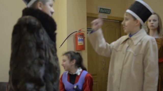 Страна читающая—Т.Павлова представляет буктрейлер к произведению «Толстый и тонкий» А. П. Чехова смотреть онлайн