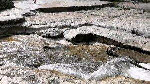 Едем на канатной дороге и идем в бассейн)))