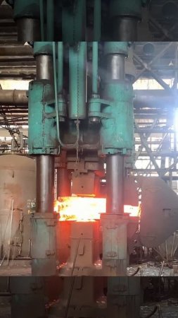 Процесс откова вала на прессе усилием 2000 тн
