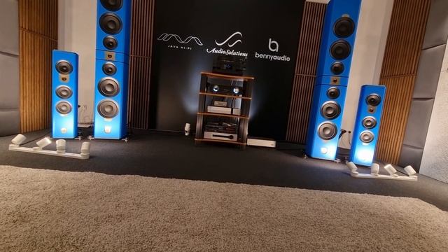 Audio Solutions Figaro S (small speaker) + Java Amp - Ghost Rider: Make Us Stronger смотреть онлайн