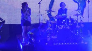 Алена Швец - Солнце Вышло Покурить (Аврора, СПб 30.11.2019)