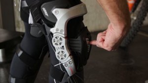Leatt C-Frame Knee Braces Fitment Video