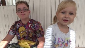 Челлендж с Алисой ЧУПИКИ Развлечение для детей Кто больше чупиков затолкает в рот