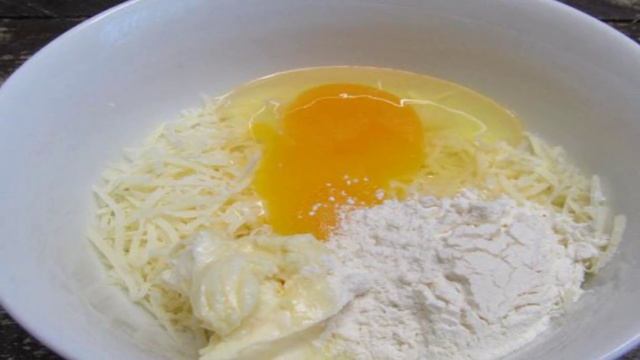 Картофельный суп с клецками из сыра