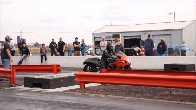 Unglued at US41 смотреть онлайн