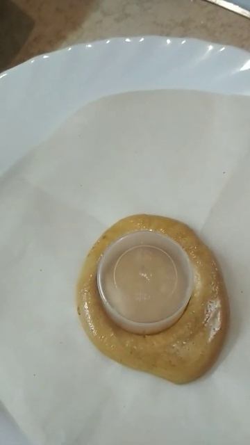 Squid game galgona .Сахарная сота из игры в кальмара смотреть онлайн