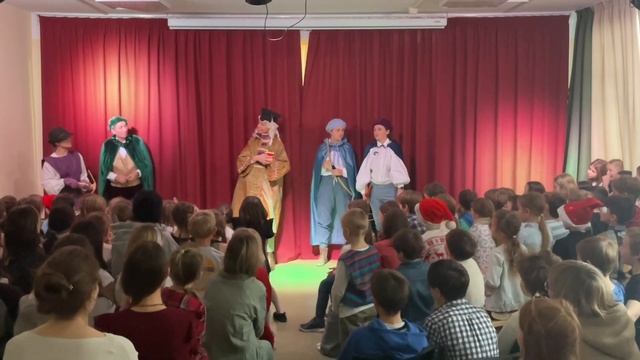 Спектакль «Три орешка для Золушки» 27 декабря 2023 г. смотреть онлайн