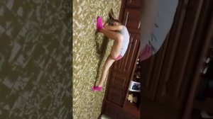 Как за пару М сесть на шпагат