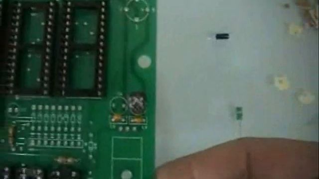 Montaje de un clon de ZX Spectrum смотреть онлайн