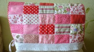 С таким чехлом швейная машинка украсит интерьер