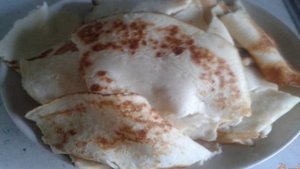 Блинный пирог с джемом и творожно-сметанным суфле