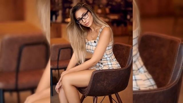 Celine Sophie..Wiki Biography | age | weight | relationship | net worth | Curvy model plus size