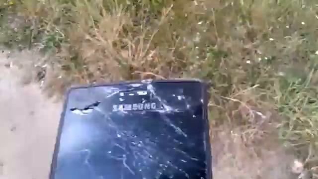 vlog: скинул телефон с моста . простите за криворукость в начале видео смотреть онлайн