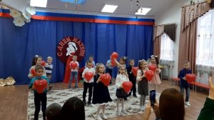 Танец с сердцами на День Матери