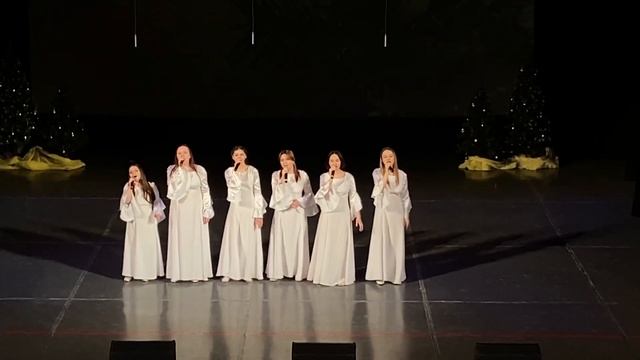 Архиерейская ёлка, КВЦ Губернский,"Лебединая верность",ансамбль МИ-Леди, 8.01.2022 смотреть онлайн