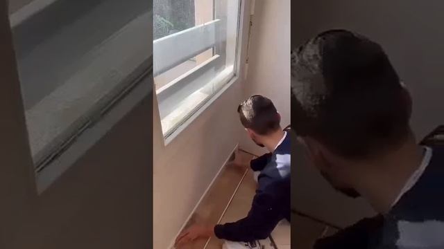 Идеальный вариант, как можно отремонтировать старый пол, как видите, это не так и трудно.