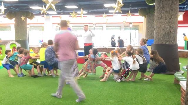 На детском квесте с Машей и Кощеем Бессмертным смотреть онлайн