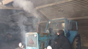 Запуск трактора МТЗ 80 с пускача в холодную погоду -10 /Moldova