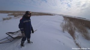 Едим в соседнею деревню за катком от снегохода. Рыбалка на паук подъёмник зимой.