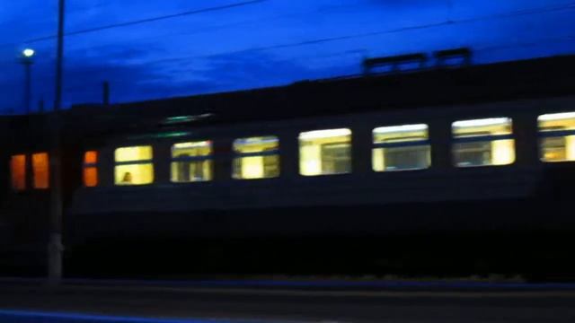 вечерняя электричка на Екатеринбург машинист и велосипедист смотреть онлайн