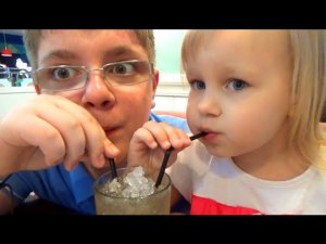 Лёва устраивается на работу ! ЧАДОГРАД город для детей!!! Town for kids