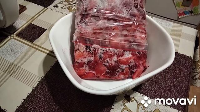 Полуничка, заготовки на зиму#полуниця #смаколики#заготовкиназиму смотреть онлайн