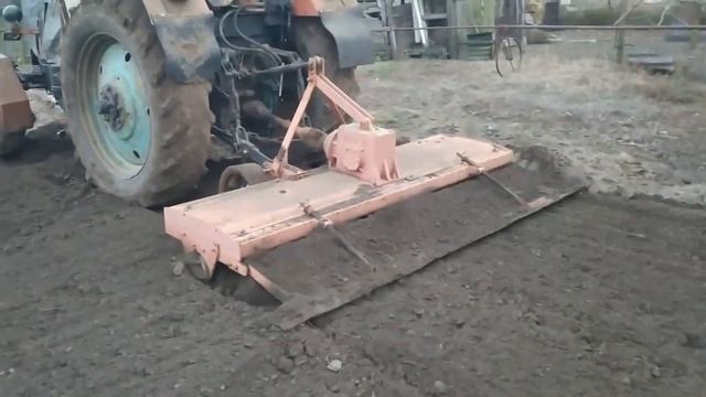 ЮМЗ СМД з фрезою