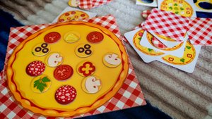 играем в детскую игру собери пиццу, собираем пиццу для малышей